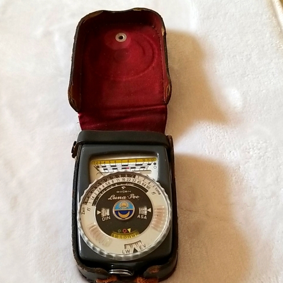 Photagrapy Equipment:Light Meter - Picture 4 of 5